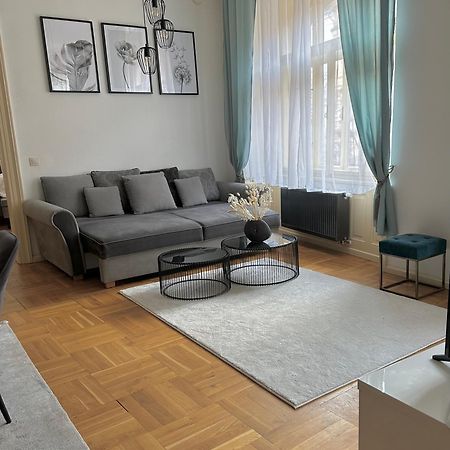 Byt Ve Meste Praha 2 Eksteriør bilde